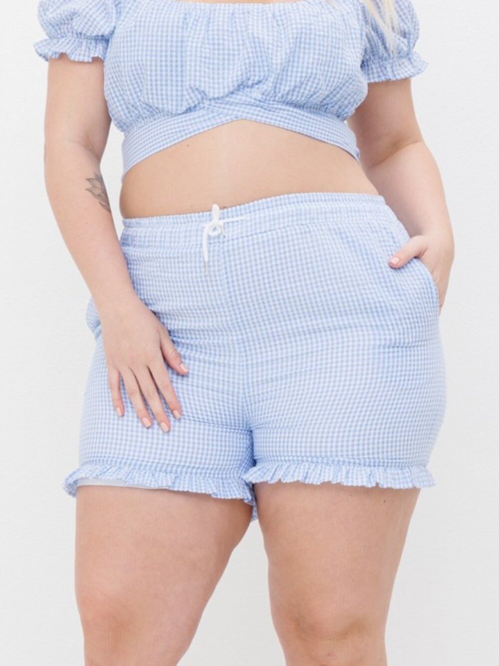244. Blue Ruffled Gingham Shorts With Tie